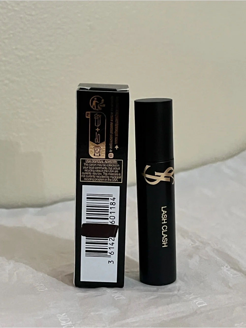 Yves Saint Laurent Lash Clash Mascara with box — 2 ml Black and Gold Packaging